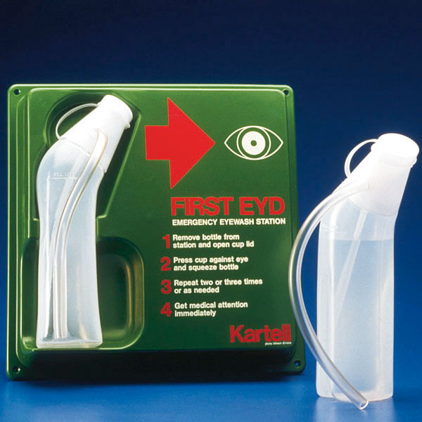 SERVOPRAX First Aid eye wash station with 500 ml bottle